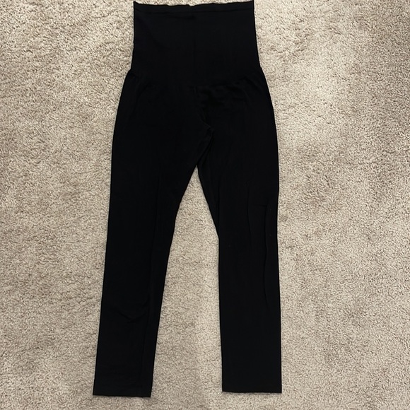 Bellavida Maternity - Picture 2 of 9